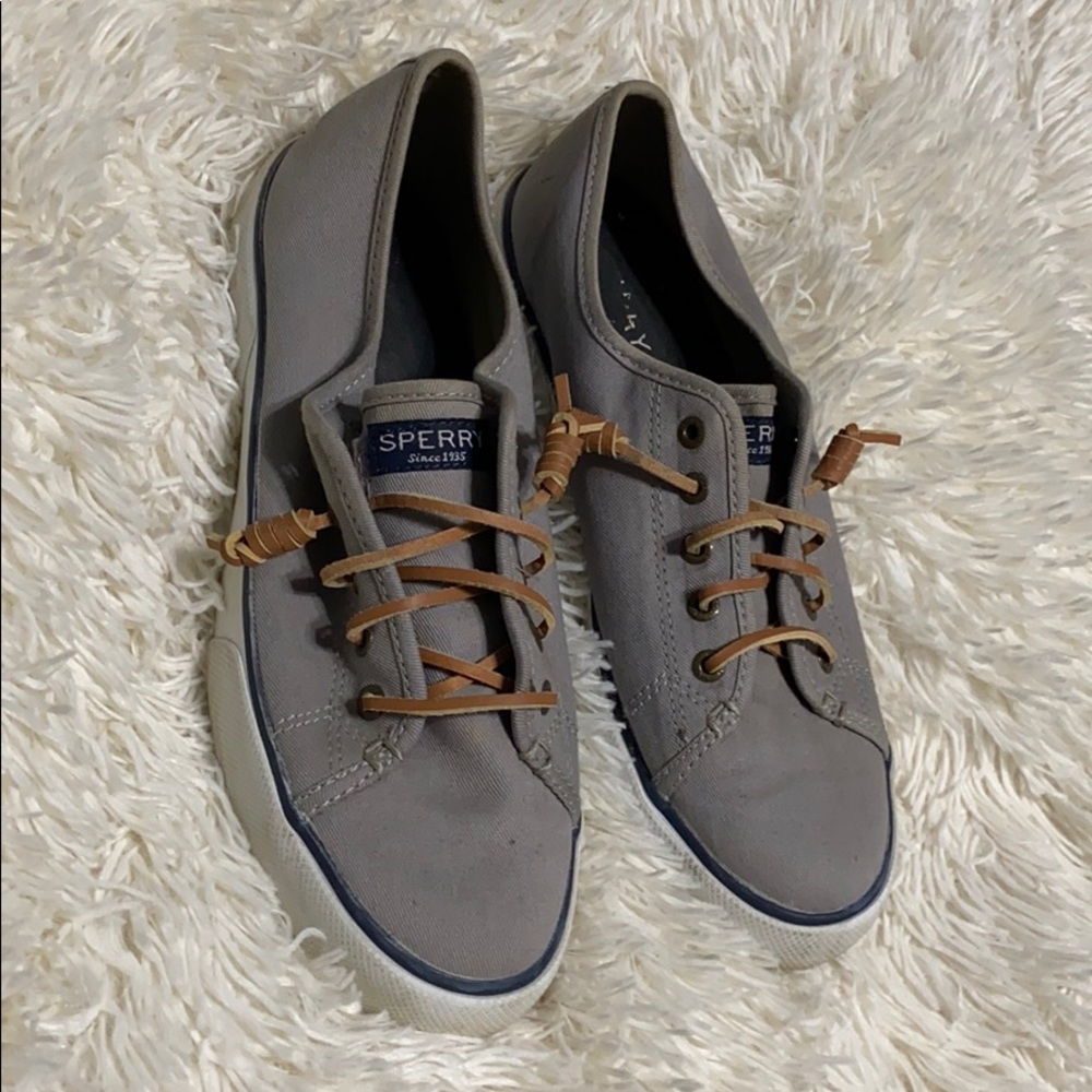 women’s sperrys